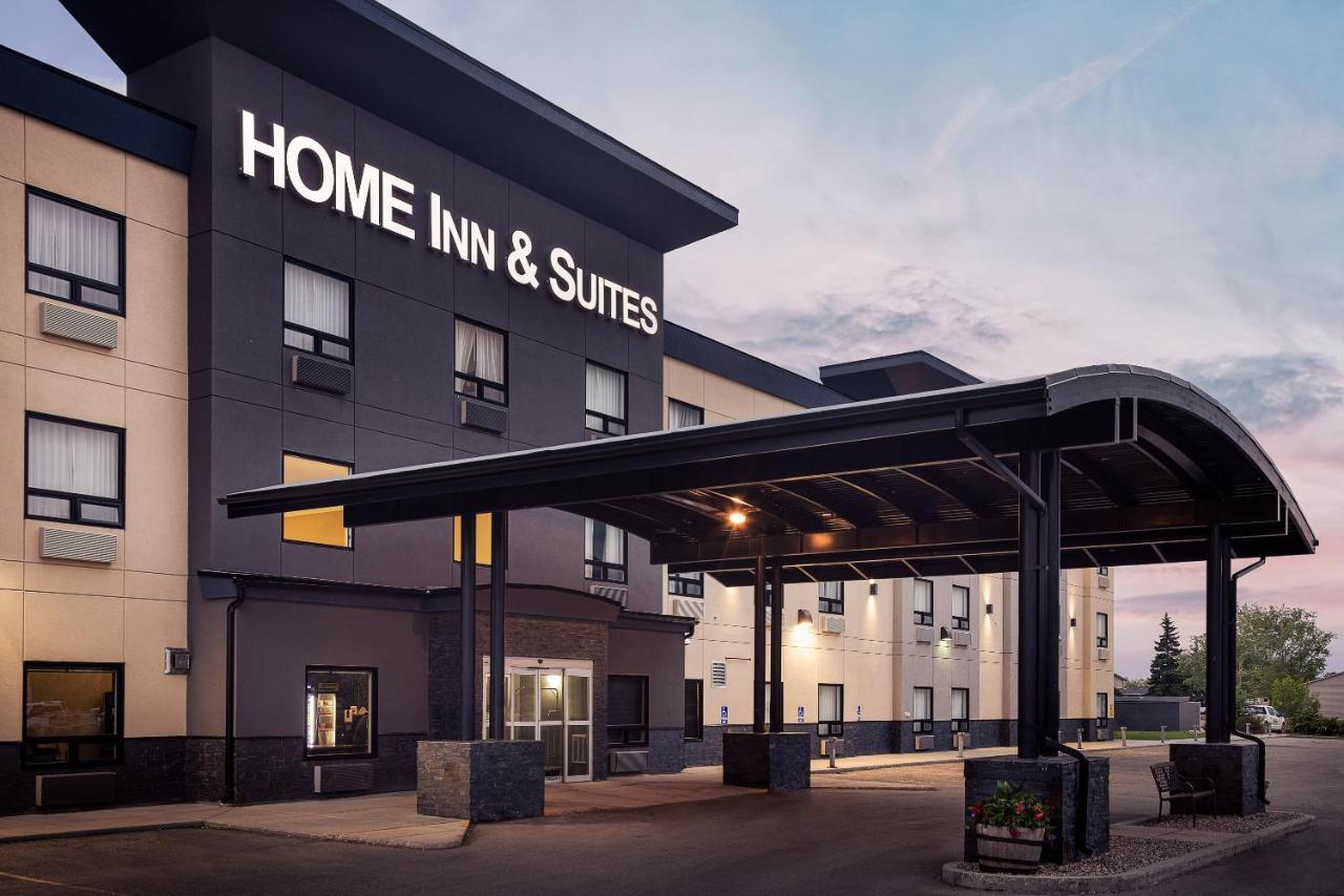 Home Inn & Suites Yorkton Bagian luar foto