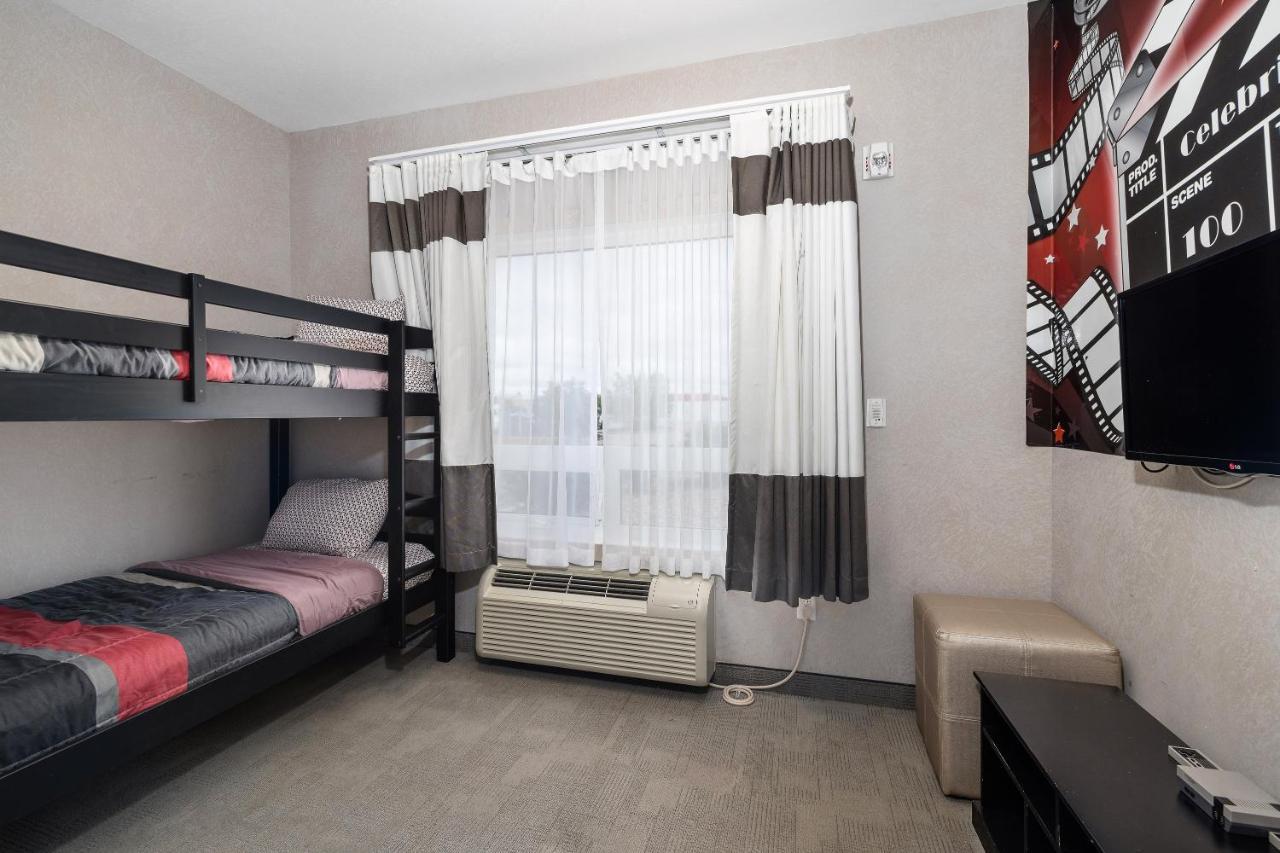 Home Inn & Suites Yorkton Bagian luar foto