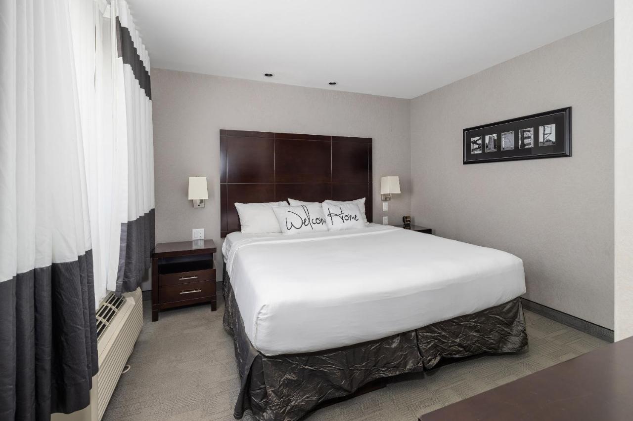 Home Inn & Suites Yorkton Bagian luar foto