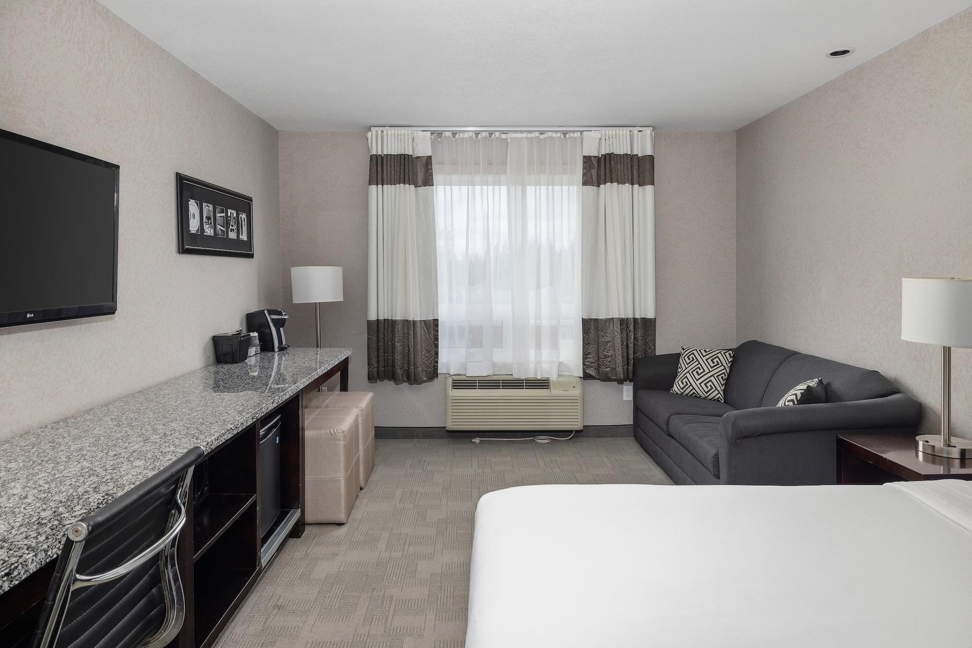 Home Inn & Suites Yorkton Bagian luar foto