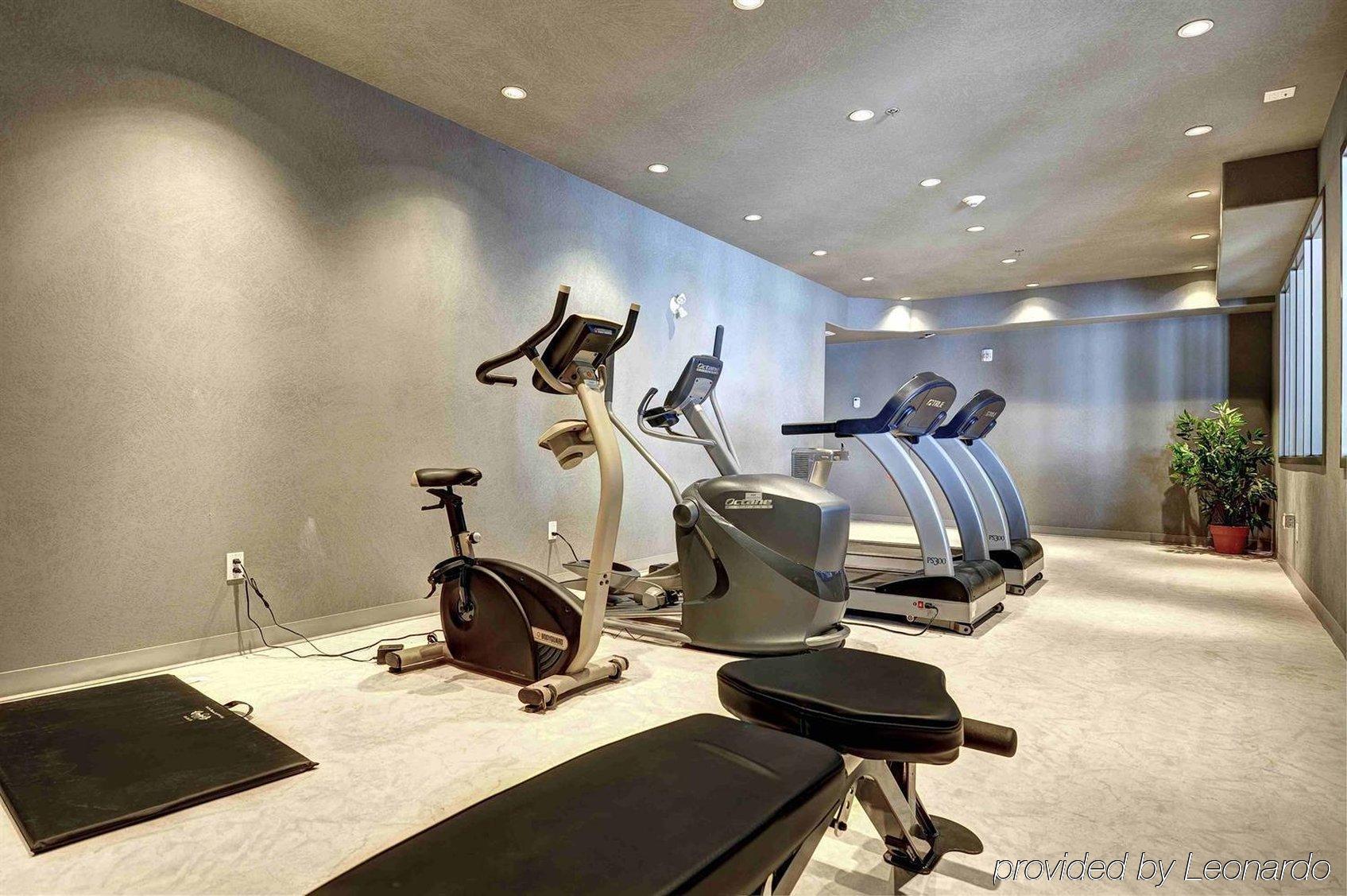 Home Inn & Suites Yorkton Bagian luar foto